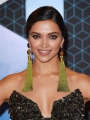 Deepika PadukoneӡӰǣë˶ԱʲPrakash PadukoneŮ16ʱDeepikaμӡȹҼëڳɫòʼս磬Ȼ԰ᵽ